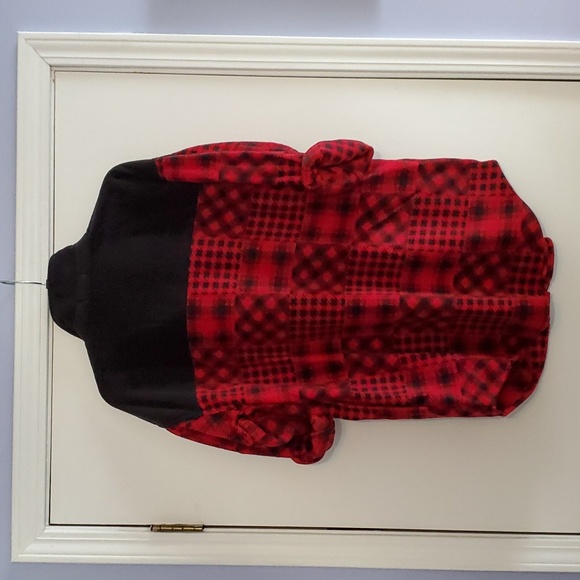 Maurices Red Patchwork Fleece Shacket, Size M - Picture 3 of 8